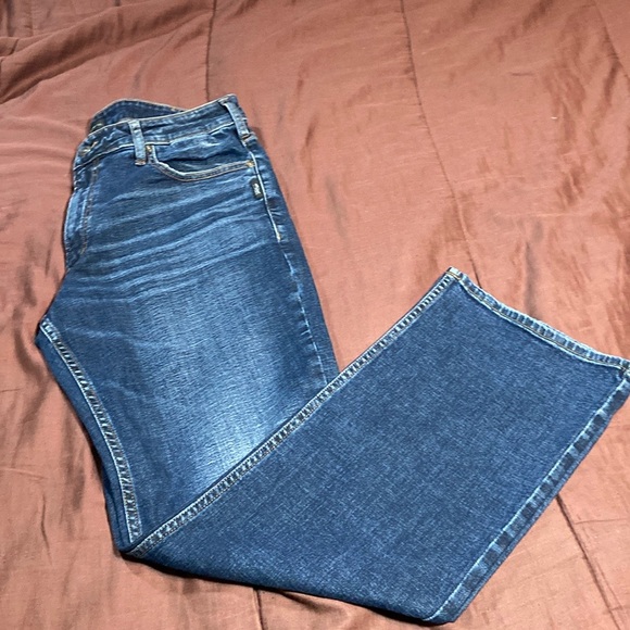 Men’s Dark Blue Colored Jean with a Bootcut Leg By silver Jeans Co. Brand.  EUC! - Picture 9 of 16